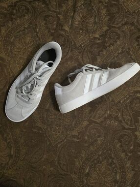 Adidas Casual Woman's Suede Low-Top Sneakers - Light Gray